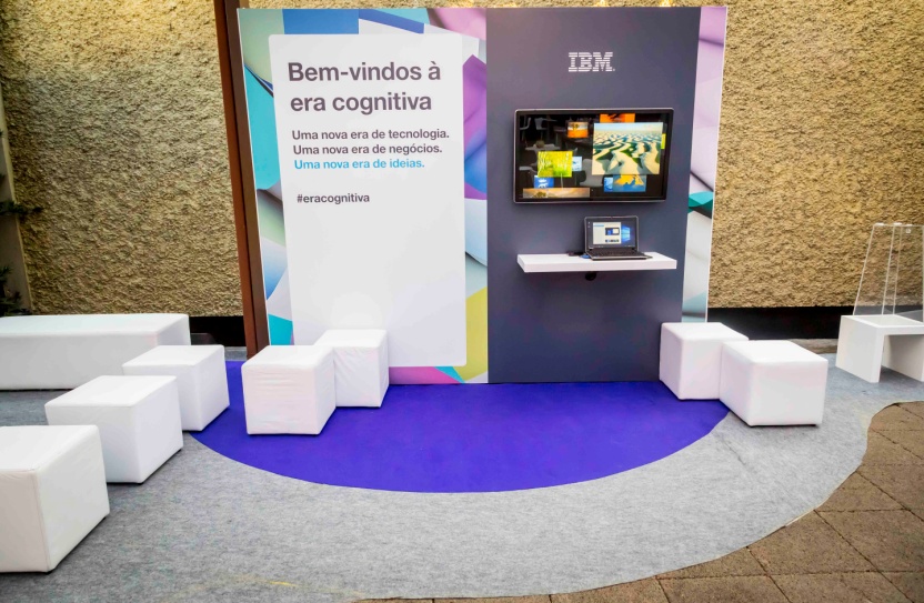 Área de exposição: garagens com conteúdo.