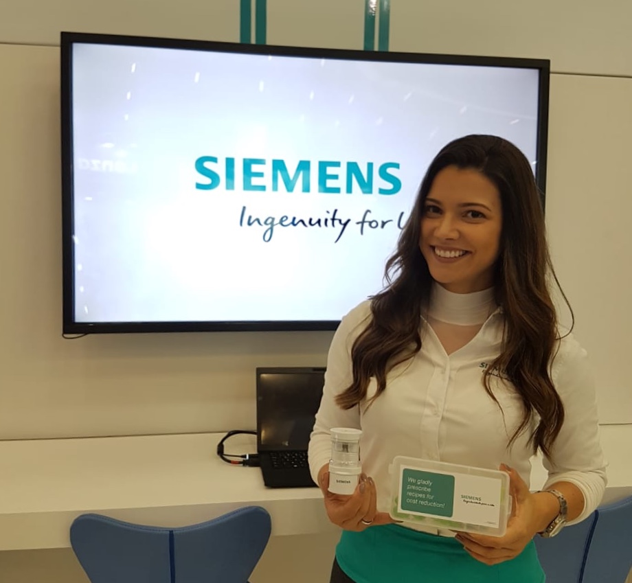 Receptivo e brinde personalizado com tema relacionado a saúde.